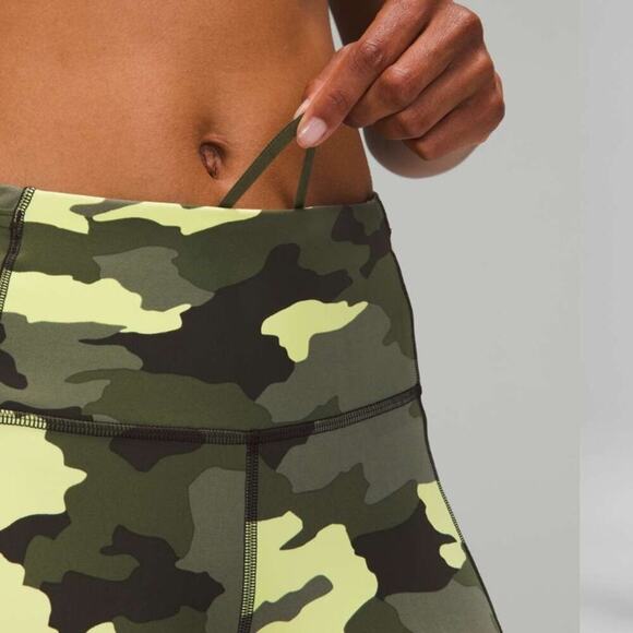 Lululemon Leggings Fast and Free High Rise Crop 23" Camo - Picture 4 of 12